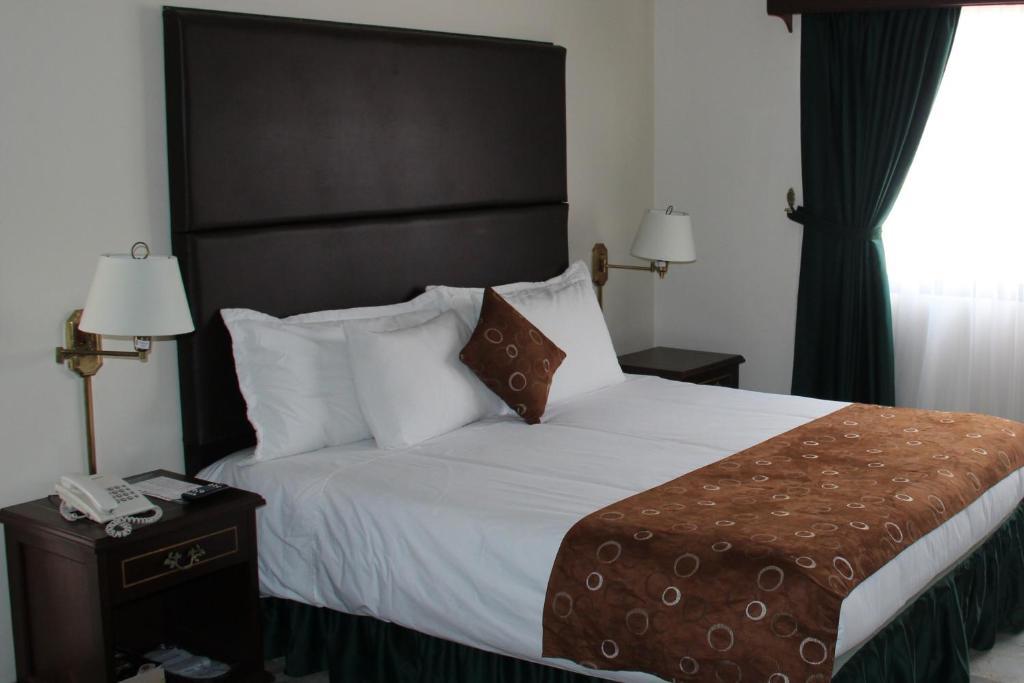 Hotel San Fernando Real Cali Bagian luar foto